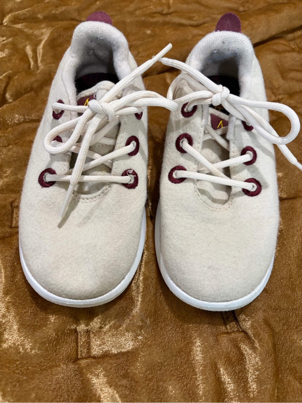Kids allbirds Lace-Up Wool Sneakers in Cream with Burgundy Accents